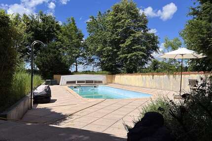 Haus zum Kaufen in Tuntenhausen 1.790.000,00 € 507 m²