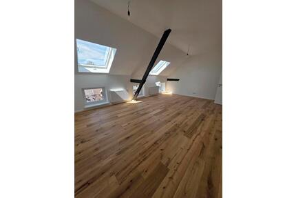 Exklusive 3 Raum Maisonette Wohnung, 96 qm, Balkon, Erstbezug - Mönchengladbach