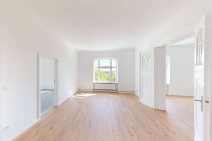 Hochwertig sanierte 2-Zimmer-Wohnung zentral in Oranienburg mit Einbauküche