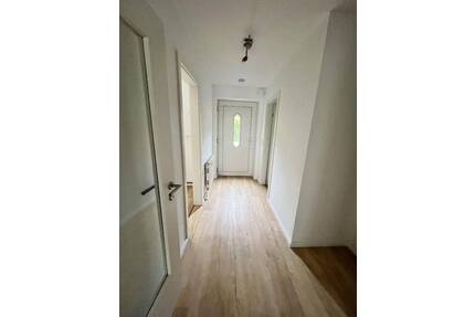 Reihenmittelhaus - 1.500,00&nbsp;EUR Kaltmiete, ca.&nbsp; 150,00&nbsp;m&sup2;&nbsp;Wohnfl&auml;che in Flensburg (PLZ: 24944) Mürwik