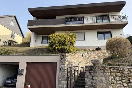 Haus zum Kaufen in Lorch 380.000,00 € 220 m²