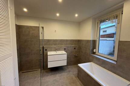 Ihr neues Zuhause in Radefeld: Liebevoll renoviertes Einfamilienhaus - Schkeuditz