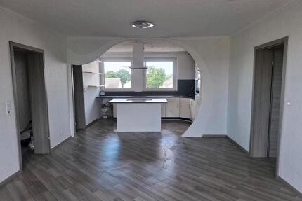 Wunderschöne helle 4 bis 5 Zimmer Wohnung - Hameln Kernstadt