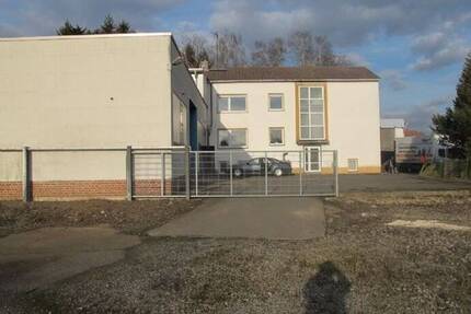 Gewerbehalle mit Kranbahn und Lackiererei mit zweigeschossigem Bürogebäude teilweise unterkellert - Vellmar Niedervellmar