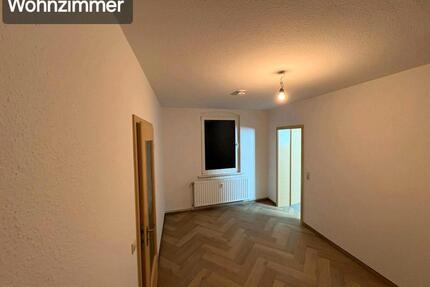 Frisch renovierte, helle 2,5 Zimmer Altbauperle in zentraler Lage - Lübben (Spreewald)