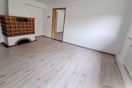 Wohnung zum Mieten in Neuhof a d Zenn 925,00 € 151 m²