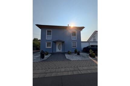 Haus zum Verkauf in Lebach - 419.000,00&nbsp;EUR Kaufpreis, ca.&nbsp; 126,00&nbsp;m&sup2; in Lebach (PLZ: 66822)