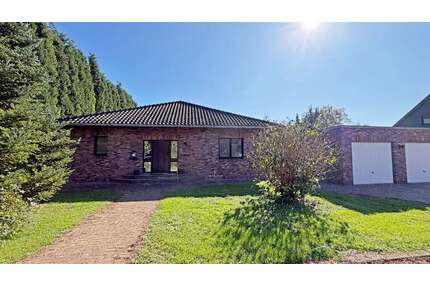 Haus zum Kaufen in Voerde 690.000,00 € 123.83 m²