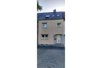 Haus zum Kaufen in Moers 340.000,00 € 107 m²