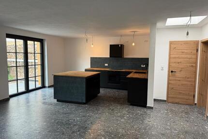 4ZKB Wohnung im Erstbezug zu vermieten - 150m2 plus Dachterrasse - Geisenheim