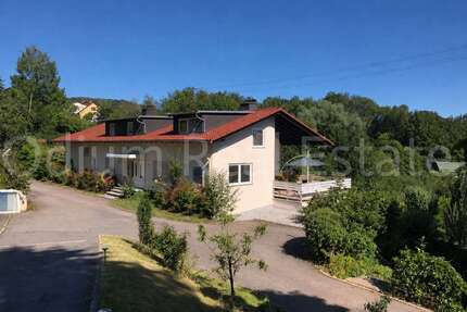 Haus zum Kaufen in Heiligkreuzsteichnach 695.000,00 € 345 m²
