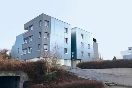 Helle 2-Zimmer-Wohnung mit Südbalkon in Dobel - Neuhausen