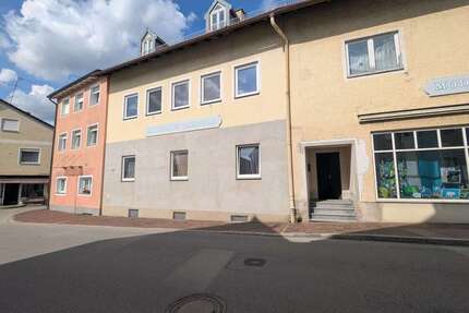 Wohnung zum Mieten in Buchbach 700,00 € 100 m²