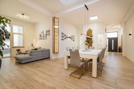 Haus zum Kaufen in Elzach 817.000,00 € 180 m²