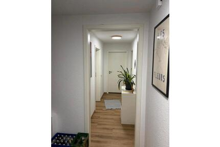 Obergeschosswohnung in Holtrop - 750,00&nbsp;EUR Kaltmiete, ca.&nbsp; 82,00&nbsp;m&sup2; in Großefehn (PLZ: 26629)