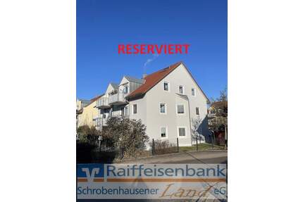 RESERVIERT: Hier scheint die Sonne rein! 2-Zimmer-Dachegschosswohnung inkl. Küche und Stellplätze - Schrobenhausen