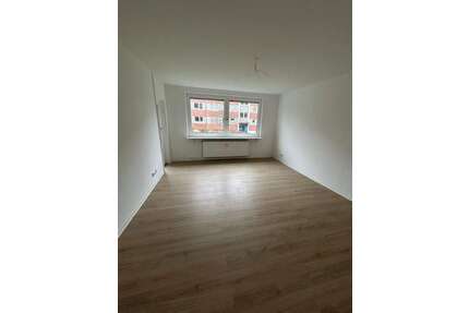 Wohnung zum Mieten in Flensburg 640,00 € 82.41 m²