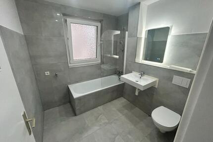 Modernisierte 3-Zimmer Wohnung mit Balkon & Einbauküche in Hameln