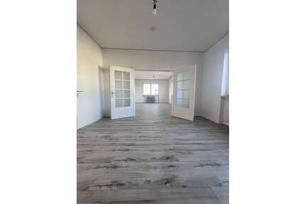 Wohnung zum Mieten in Saarbrücken 870,00 € 117 m²