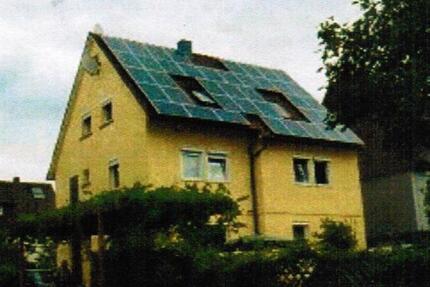 PROVISIONSFREI - Dreifamilienhaus: EG-Wohnung mit Garten = frei! - Crailsheim