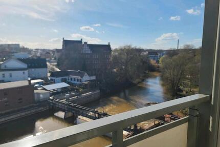 Helle 2-Zimmer-Wohnung mit Balkon in zentraler Lage - Spremberg