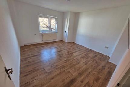 Neu!!! Wohnung 450 Euro (KM in Borken-Kleinenglis) - Fritzlar