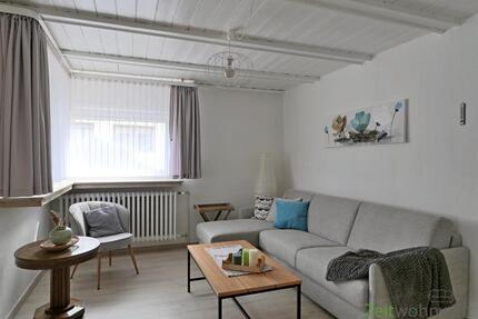 (EF1017_M) Kassel-Stadt: Nord-Holland, kleines, möbliertes Wohnhaus mit Terrasse und Grundstück, Grundreinigung inkl.
