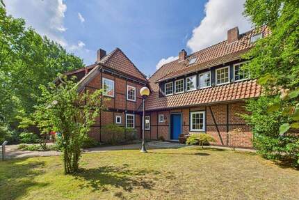 Fachwerktraum mit 1.935 m² Grundstück - Ruhe, Charme und Natur in Bissendorf-Wietze - Wedemark