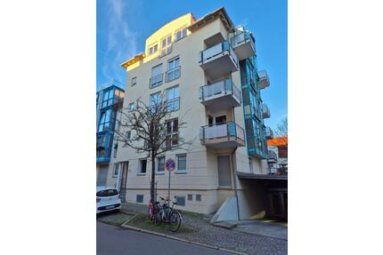 2-Zimmerwohnung mit Südbalkon u. TG-Platz, unweit der Universität - Jena