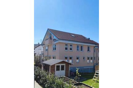 Helle 2-Zimmer Dachgeschosswohnung in Leonberg