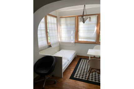 WG-Zimmer in Marburg zentral - 500,00&nbsp;EUR Kaltmiete, ca.&nbsp; 20,00&nbsp;m&sup2;&nbsp;Wohnfl&auml;che in Marburg (PLZ: 35037)
