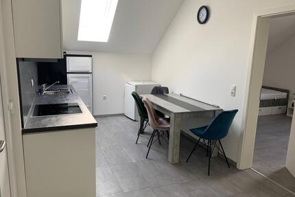 WG Zimmer, Arbeiter Wohnung - 450,00&nbsp;EUR Kaltmiete, ca.&nbsp; 15,00&nbsp;m&sup2; in Pöttmes (PLZ: 86554)
