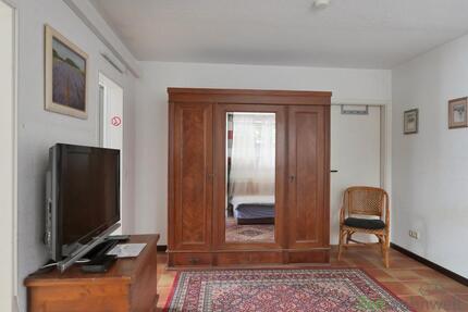 (EF1350_M) Kassel-Stadt: Brasselsberg, möbliertes Apartment für Wochenendheimfahrer, sep. Eingang, Grundreinigung inkl