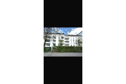 Helle 3-Zimmer Dachgeschosswohnung Hamburg Jenfeld