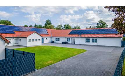 Haus zum Kaufen in Hohen Neuendorf 2.765.000,00 € 865 m²