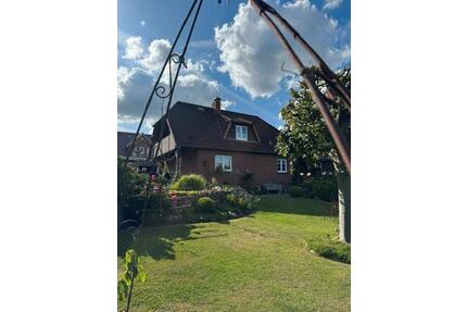 Gepflegtes Einfamilienhaus mit Traumgarten in Bordesholm