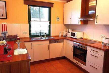 Reethaus in TOP Lage bis 6 Personen mit Kamin Waschmaschine ca 150 m zur Ostsee komplett eingerichtet - Glowe