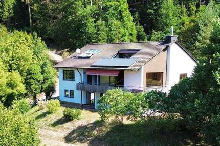 Haus zum Kaufen in Schramberg 580.000,00 € 326 m²