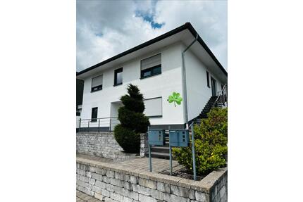 Zweifamilienwohnhaus Luxus-Bungalow mit Einliegerwohnung | 270 m² - Wenden