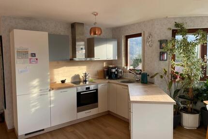 3-Zimmer-Wohnung, möbliert mit Balkon in Aidlingen