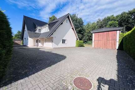 Haus zum Mieten in Panketal-Schwanebeck 4.500,00 € 360 m²