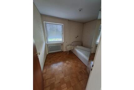 1 Zimmer für Studenten - 400,00&nbsp;EUR Kaltmiete, ca.&nbsp; 100,00&nbsp;m&sup2;&nbsp;Wohnfl&auml;che in Pfarrkirchen (PLZ: 84347)