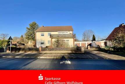 Haus zum Kaufen in Celle 249.000,00 € 210 m²