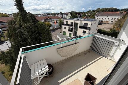 Privat ohne Makler: ETW 4 Zi. 82 qm Balkon v.möbl. zentrumsnah - Krumbach (Schwaben)