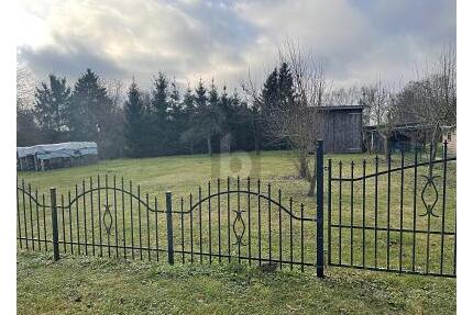 SCHÖN, GROß, RUHIG GELEGEN - 63.000,00&nbsp;EUR Kaufpreis, ca.&nbsp; 1.401,00&nbsp;m&sup2; in Boitzenburger Land (PLZ: 17268)