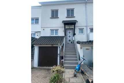 Raus aus der Miete! RH in eine der beliebtesten Wohnquartiere - Kirchheim unter Teck