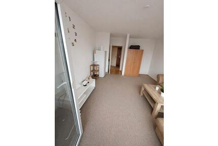 1-Zimmer Apartment in Neuss am Rheinpark-Center mit Balkon