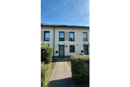 Modernes 5-Zimmer-Reihenhaus mit Garten & Garage - Köln Chorweiler