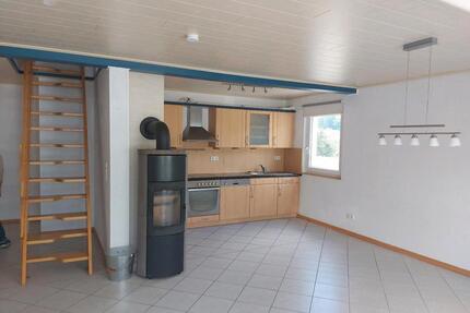 Gemütliche großzügige 4-Zimmer-Maisonettwohnung - Ötzingen