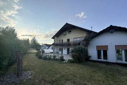 Haus zum Kaufen in Niederdorfelden 795.000,00 € 194 m²